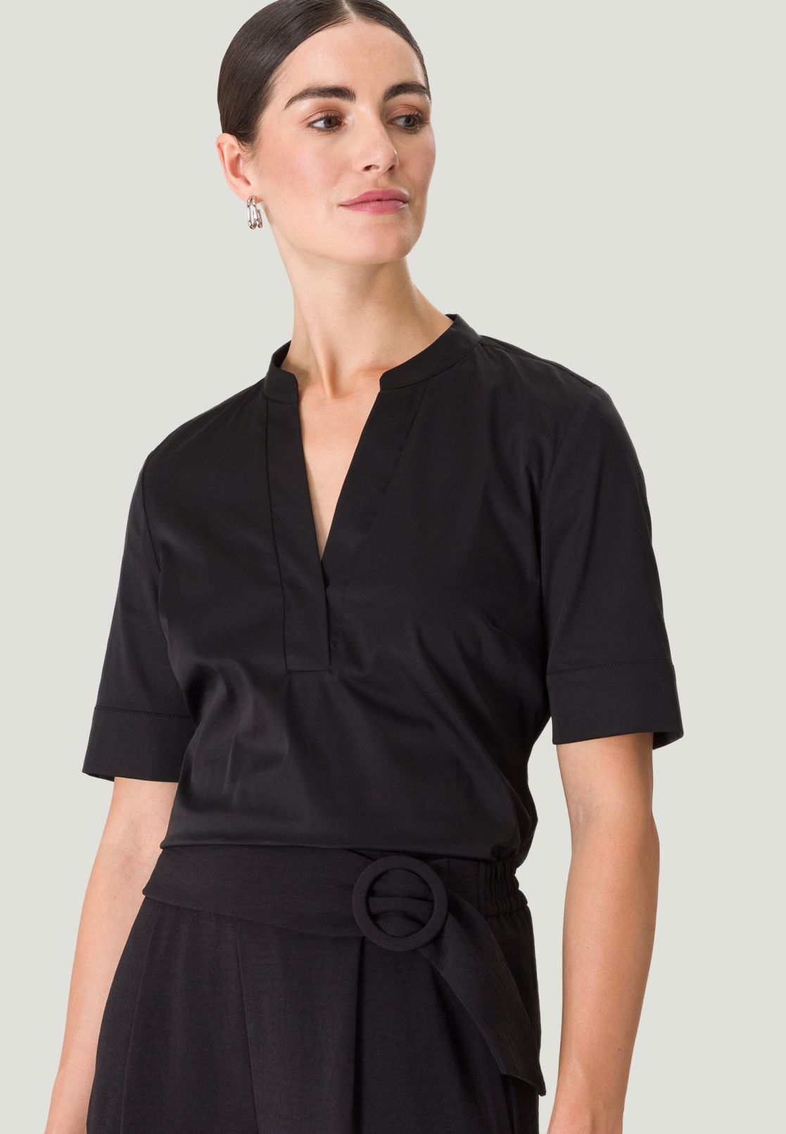 Bluse mit V-Ausschnitt