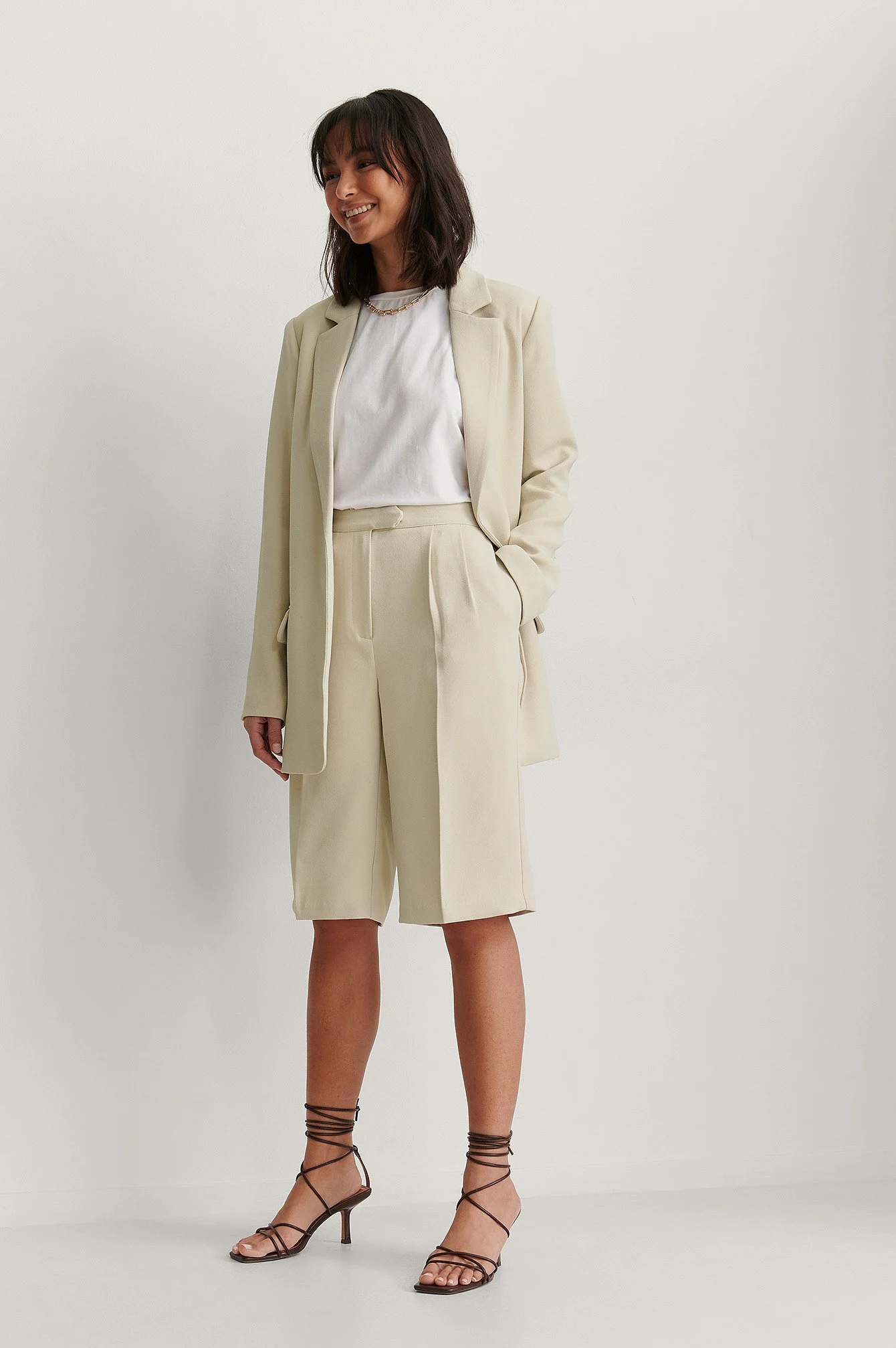 Lange-Bermuda-Shorts