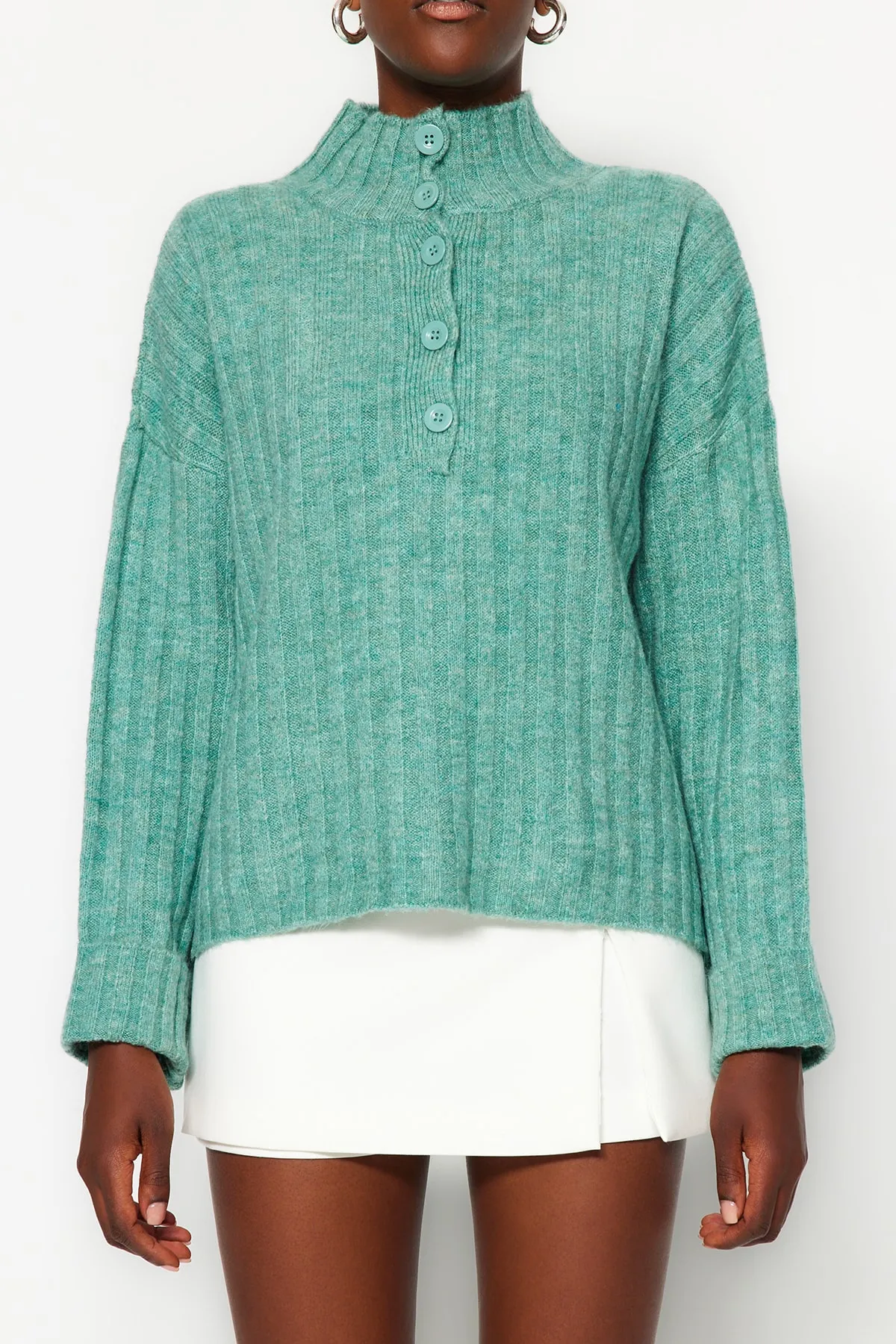 Trendyol Collection  Mintfarbener, weicher, strukturierter Strickpullover mit Stehkragen und weiter Passform TWOAW21KZ0783