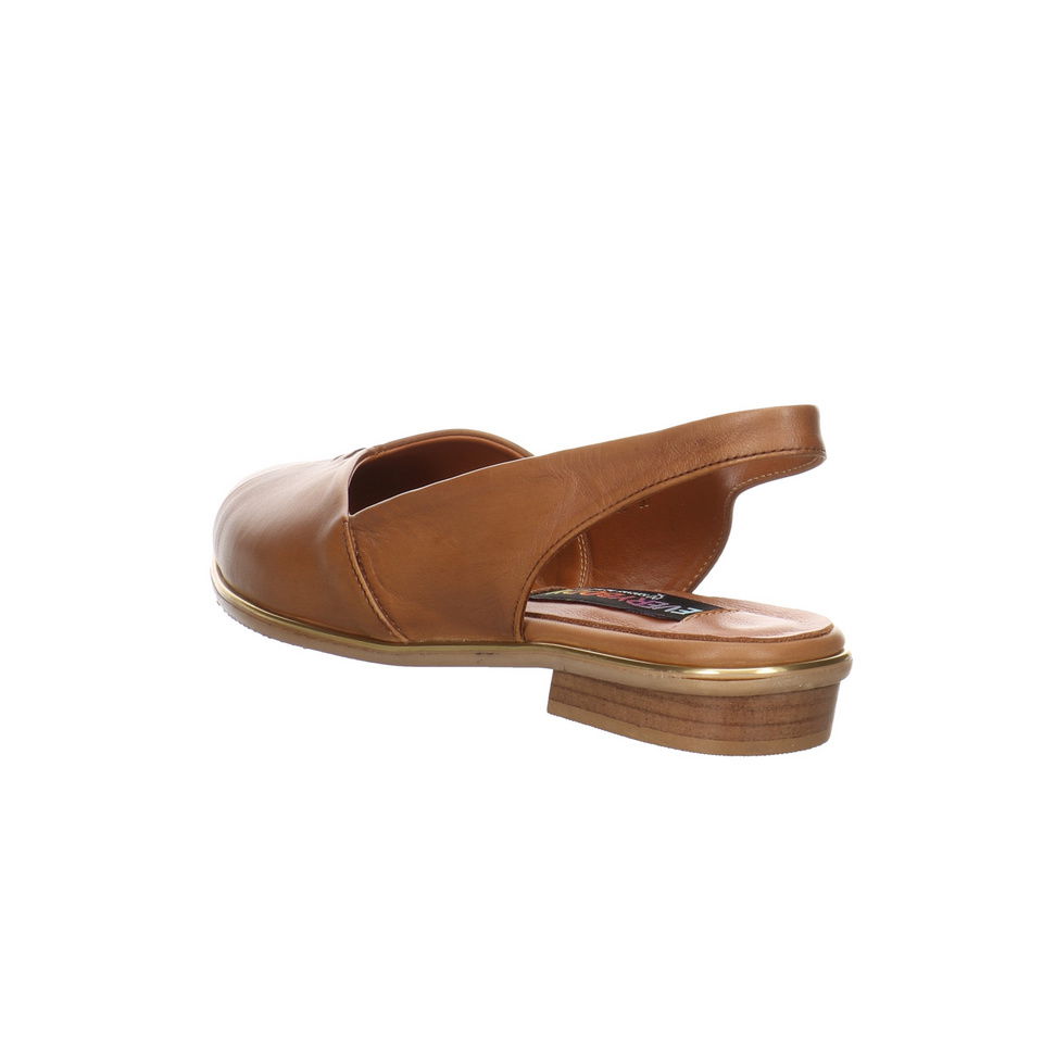 Everybody Berry Slingpumps