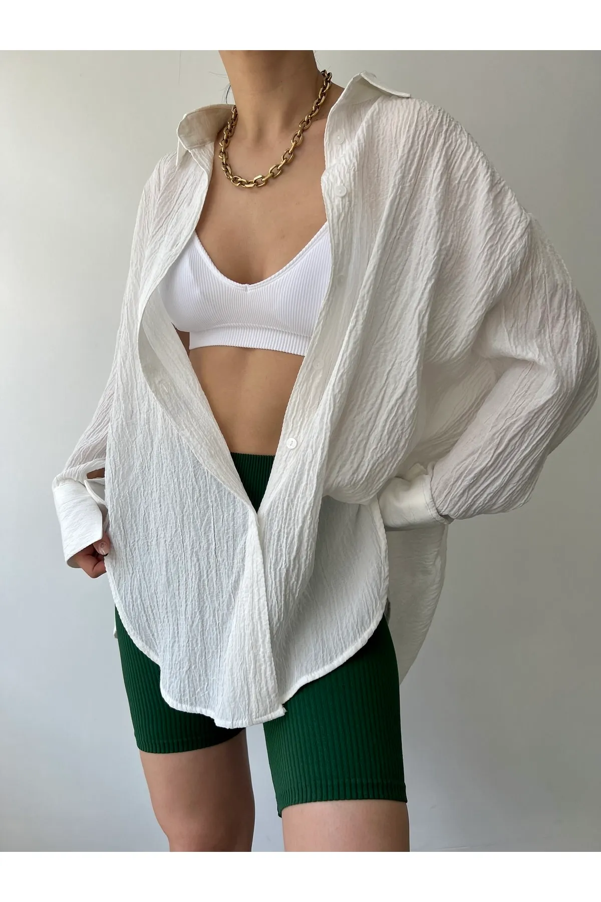 MAİ COLLECTİON  Weißes Oversize-Hemd für Damen von Durres