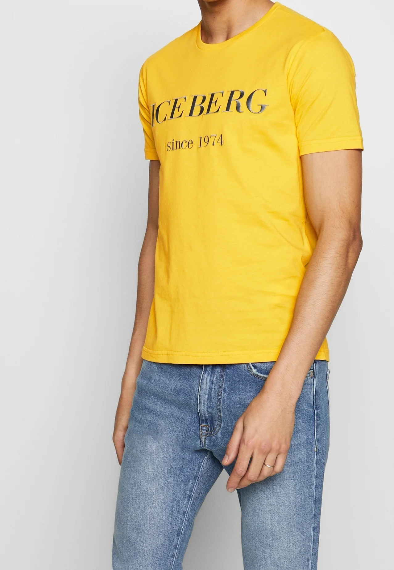 Camiseta Iceberg con estampado
