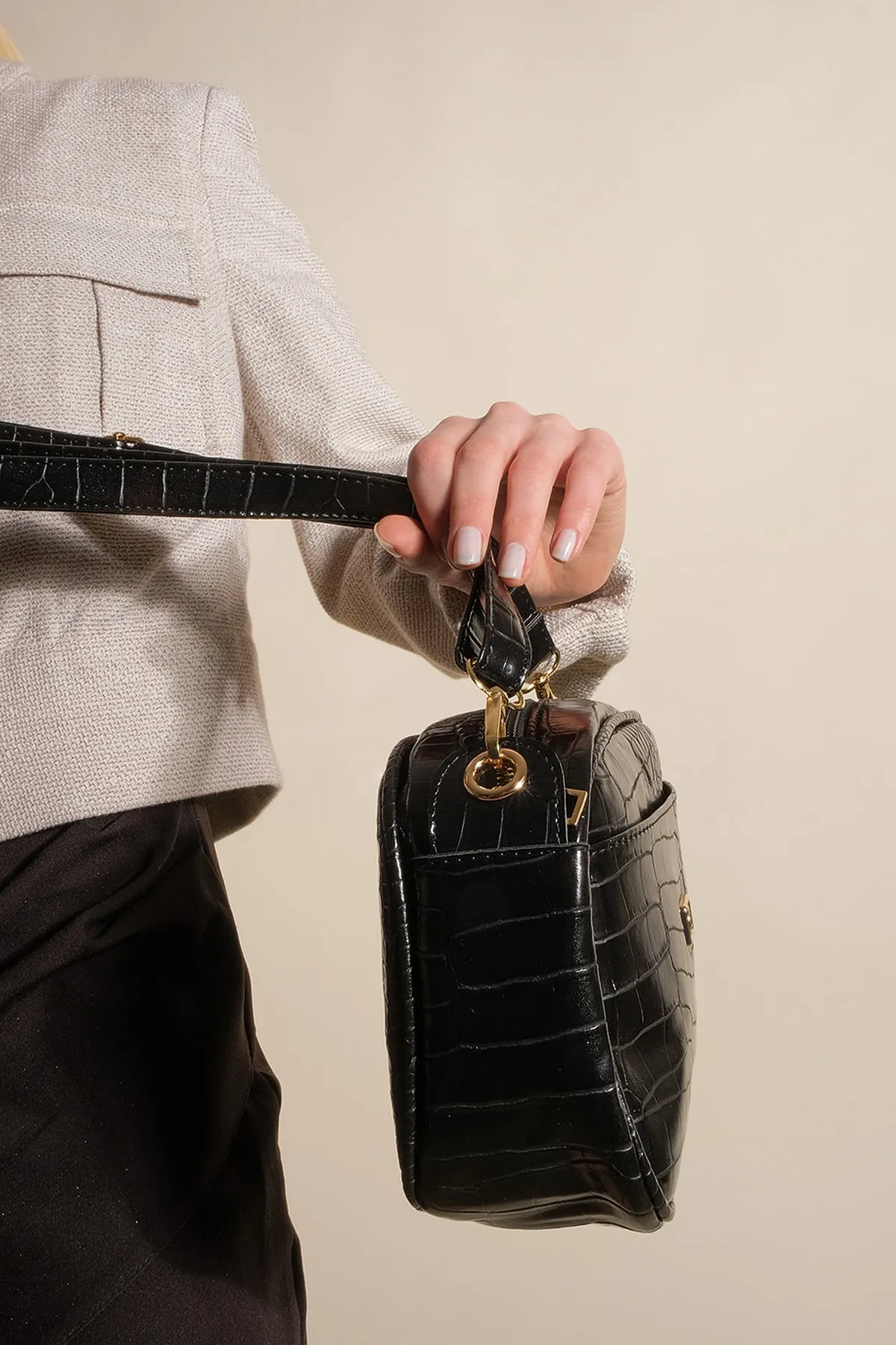 Marjin  Damen-Schultertasche mit verstellbarem Riemen Tensan schwarz