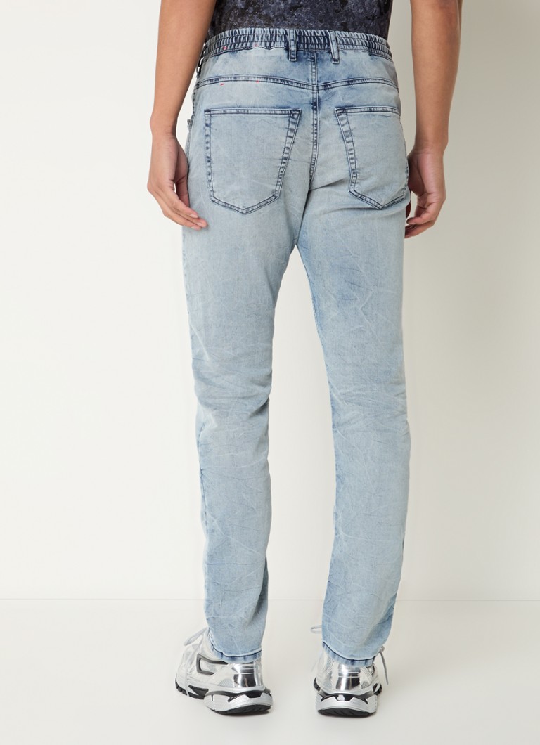 Pantalon de jogging en denim slim fit Diesel 2032 D-krooley, mélange de lyocell