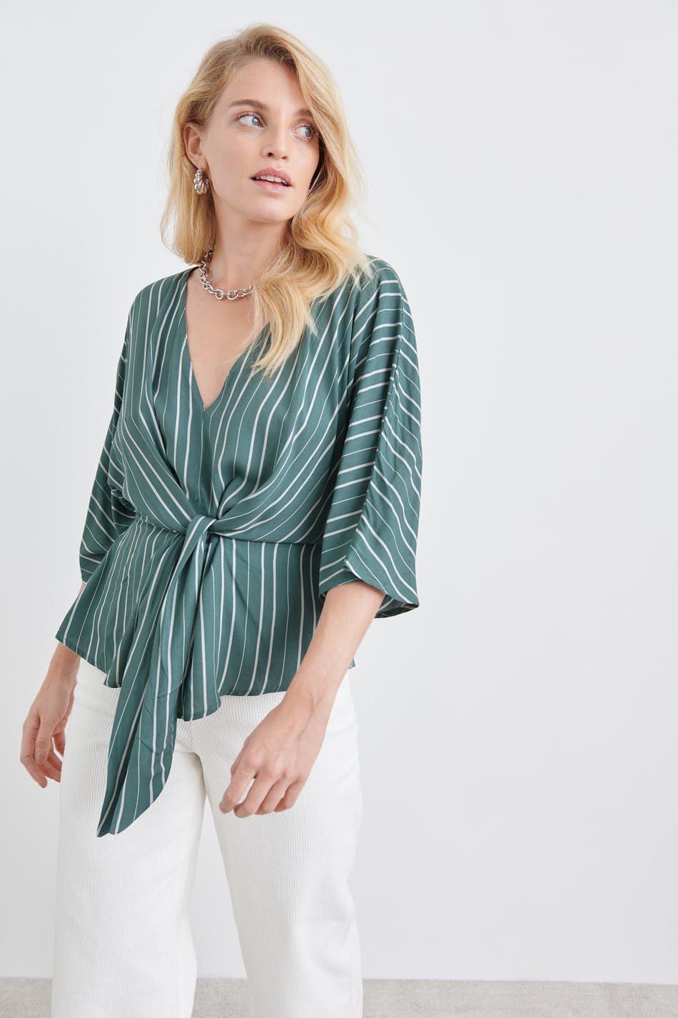Carla tie front top