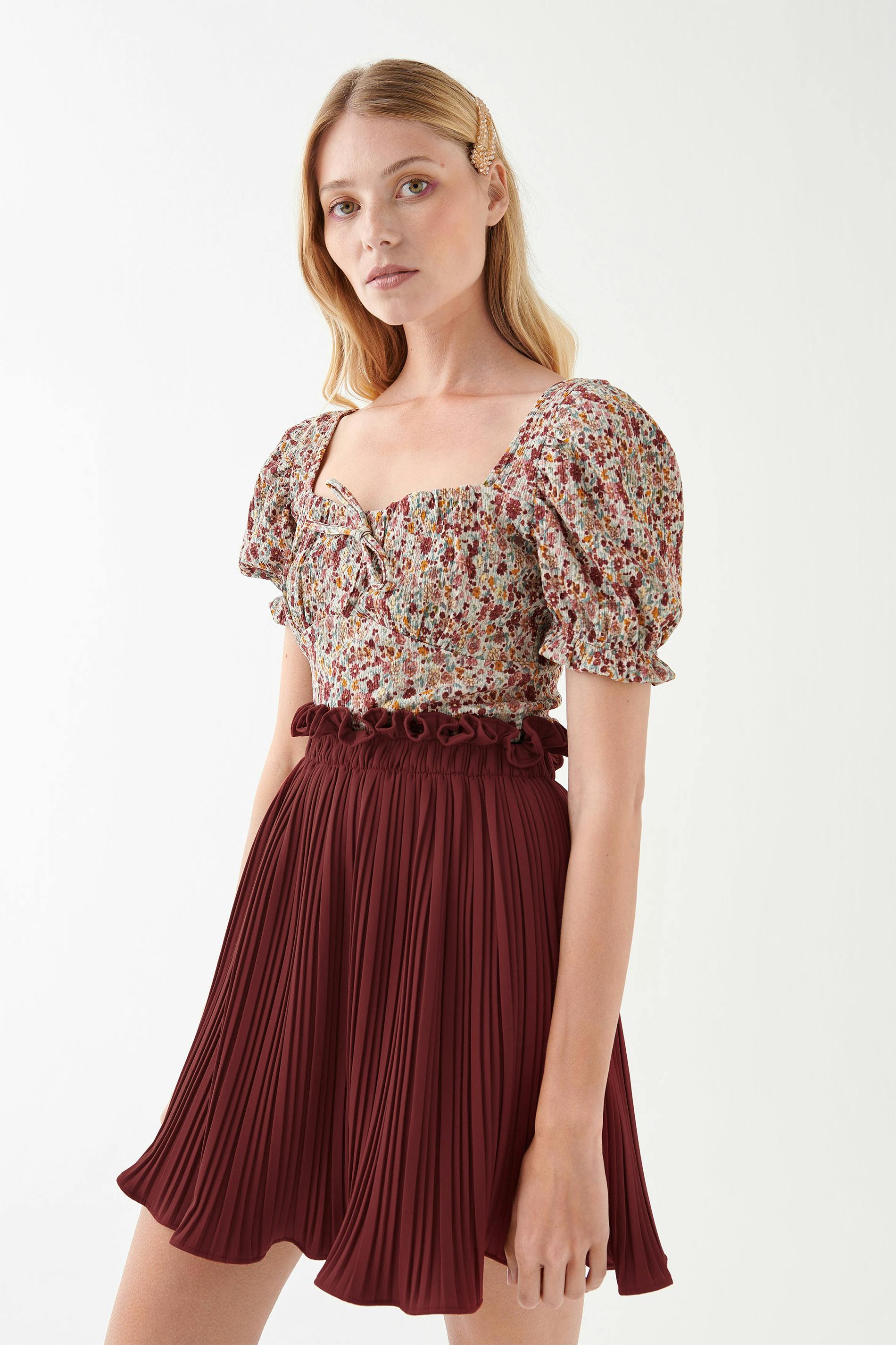 Kirsten pleated skirt