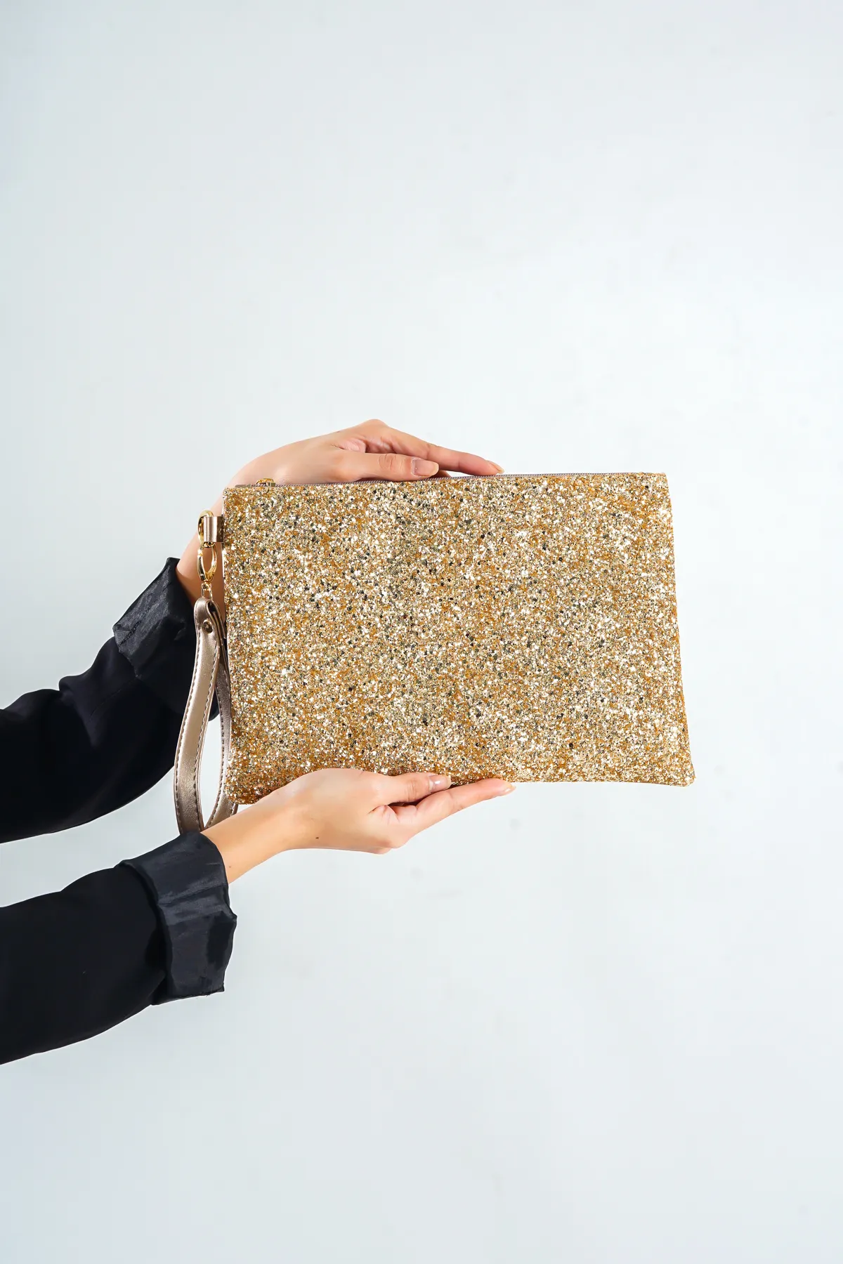 Capone Outfitters  Capone Pailletten Paris 220 Gold Damen-Clutch