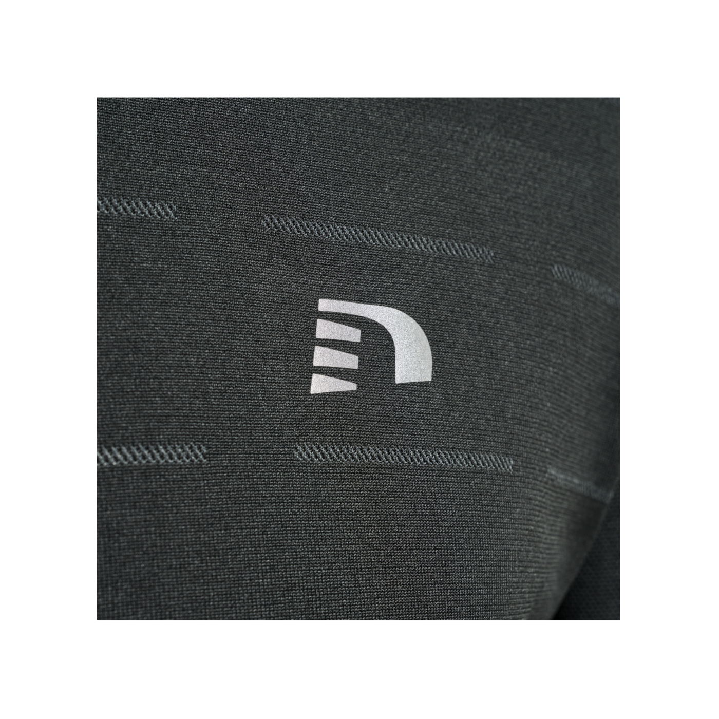 Newline Cambridge Seamless Hoody Schwarz F2001