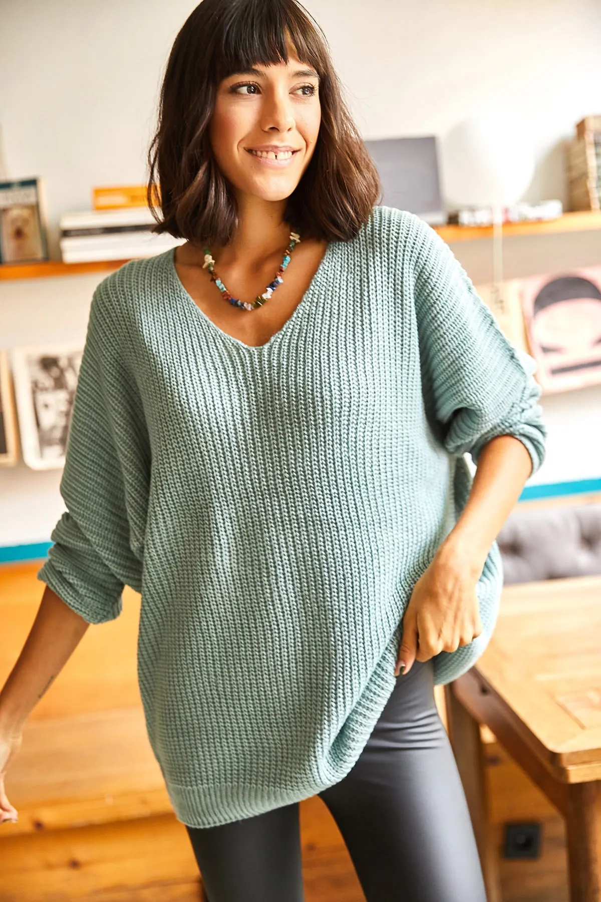 Olalook  Thessaloniki Strickpullover in Übergröße mit V-Ausschnitt