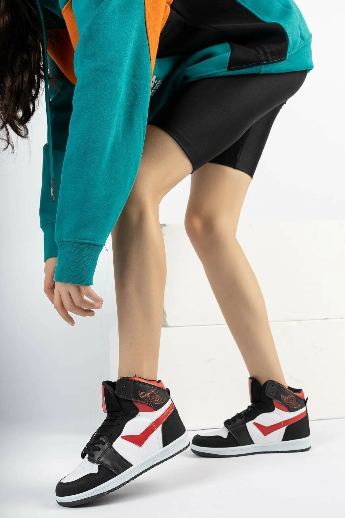 en7  Schwarze rote Damen Sneakers 8070