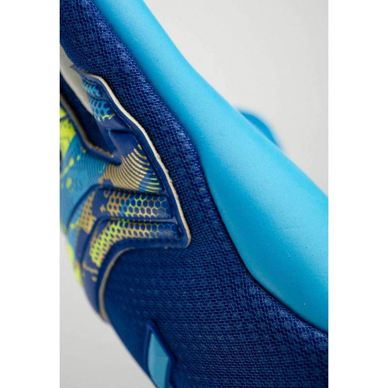 Reusch Attrakt Aqua Torwarthandschuhe