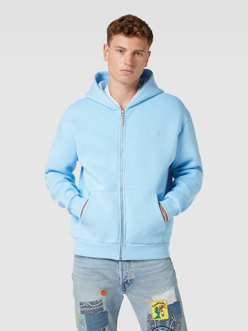 Sweatjacke mit Kapuze in hellblau