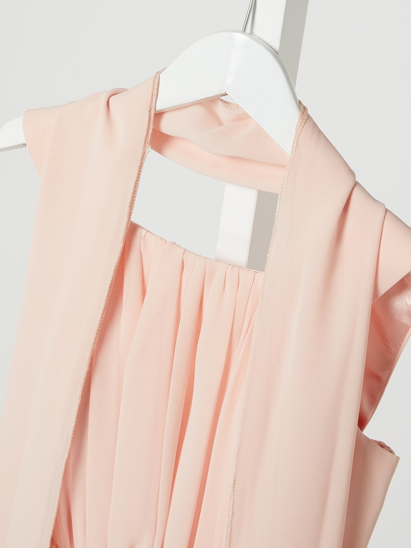 Maxikleid aus Chiffon in apricot