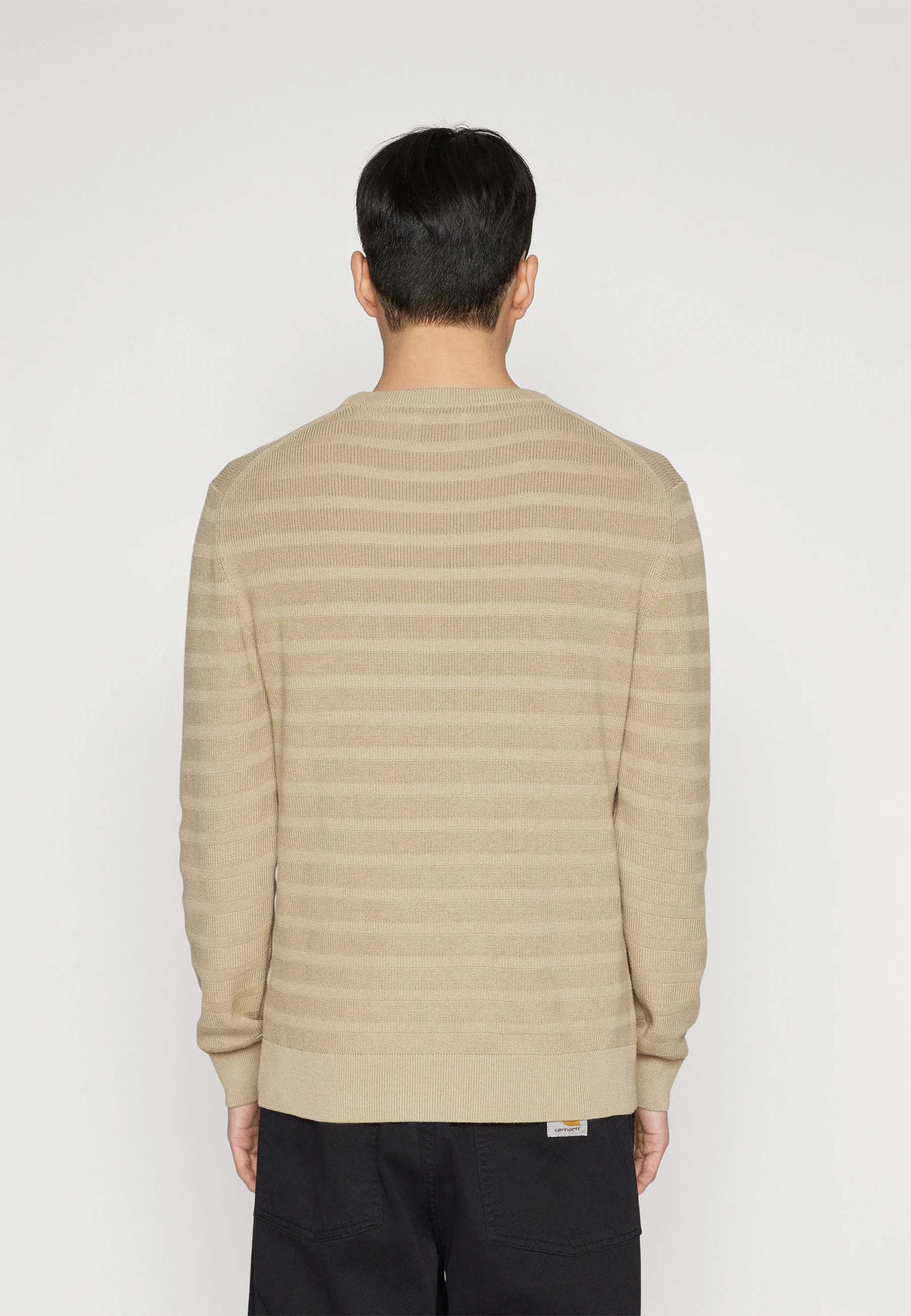 Suéter GANT con cuello en C y textura de rayas