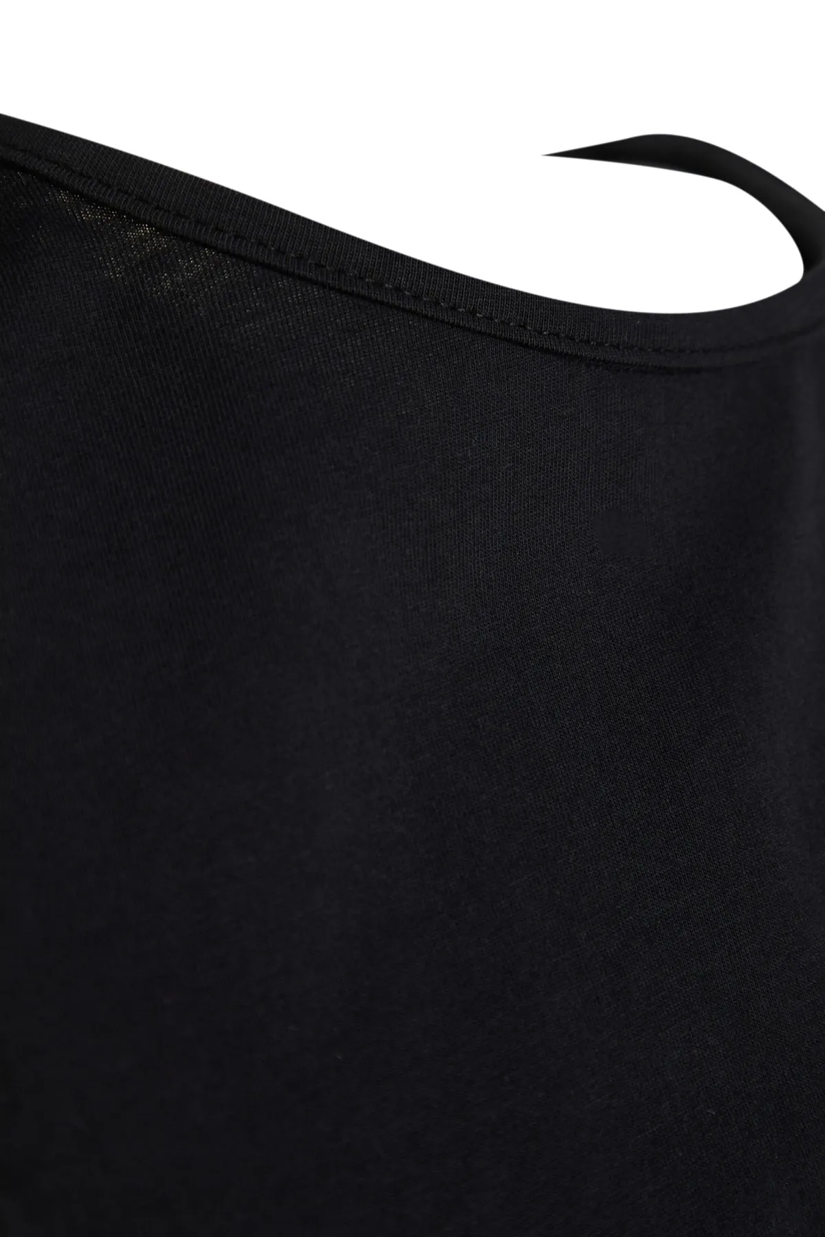 Trendyol Curve  Weißes, nachhaltigeres, wattiertes Strick-T-Shirt mit tiefem Ausschnitt am Rücken TBSSS23BF00045