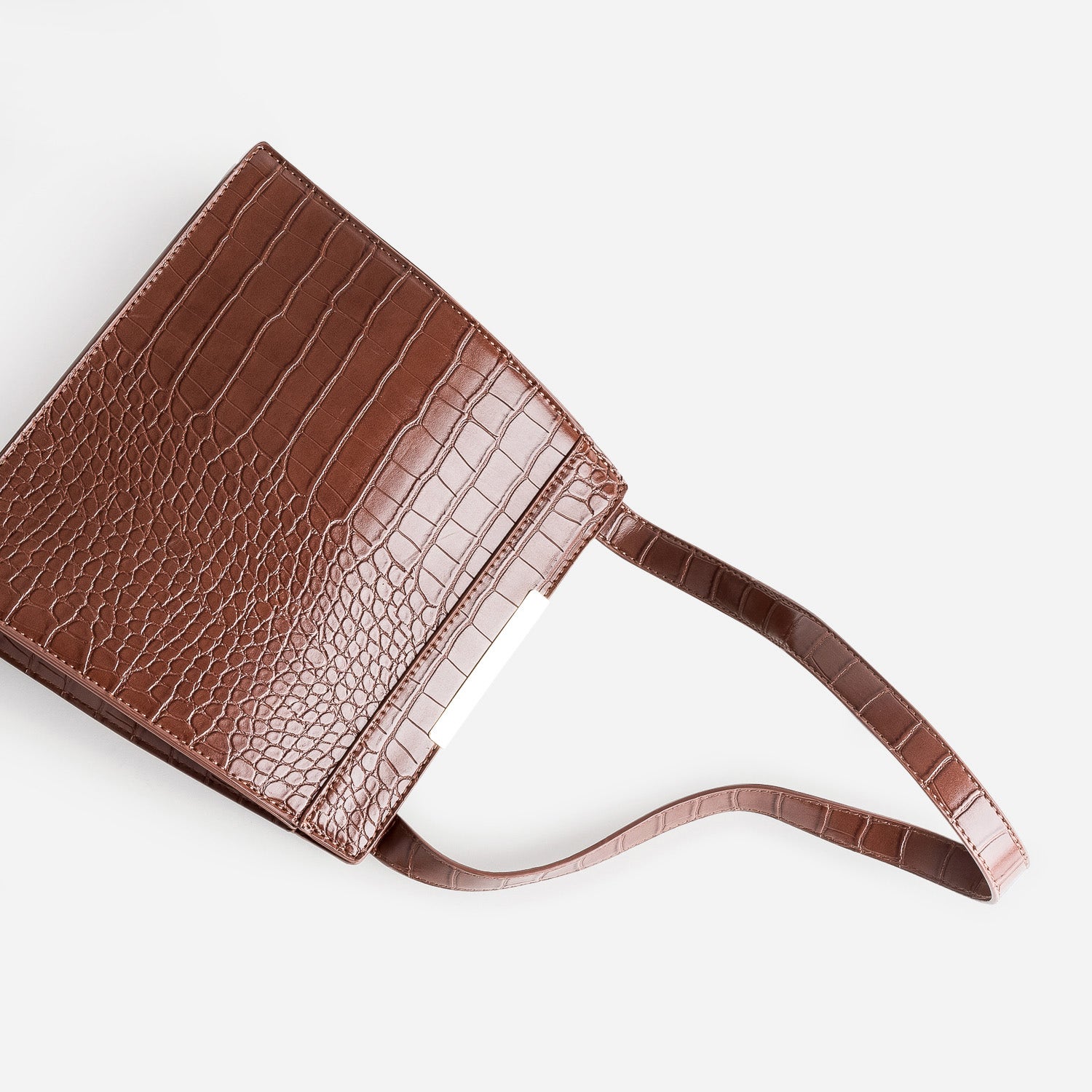 Sac à main cognac embossé effet croco