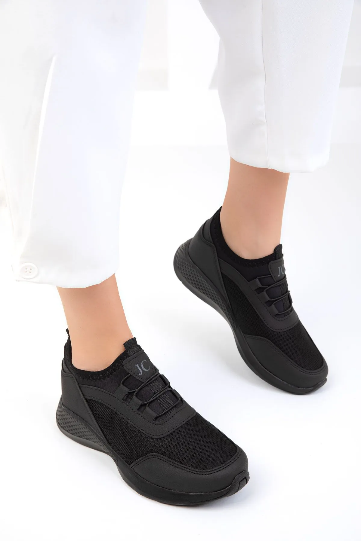SOHO  Schwarz-Schwarz Damen Sneaker 15226