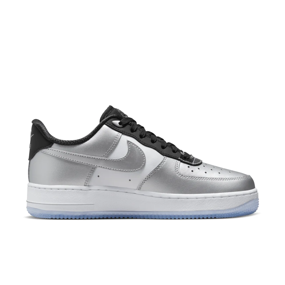 Nike Air Force 1 07 SE DX6764-001 / grau