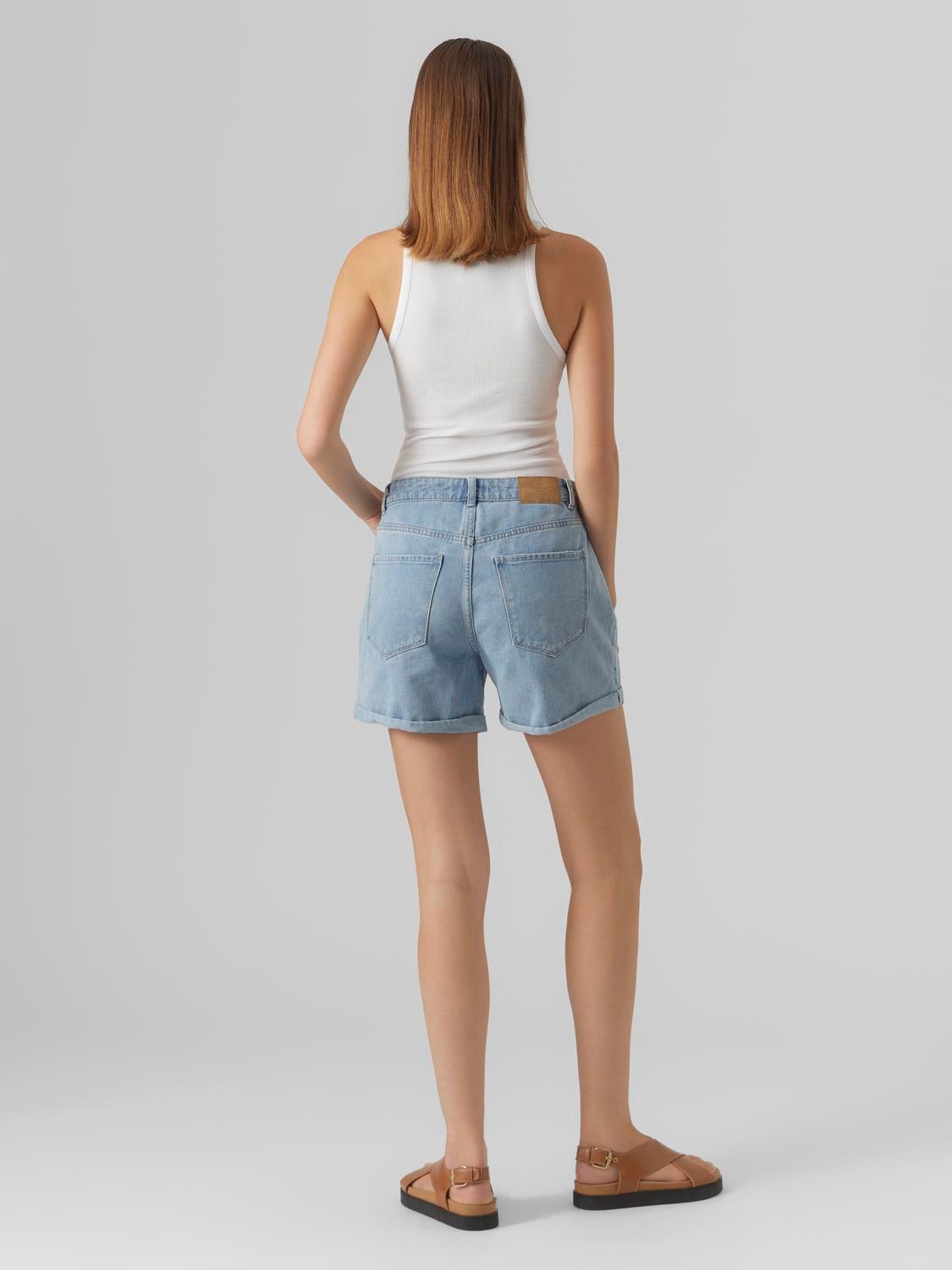VMZURI Shorts