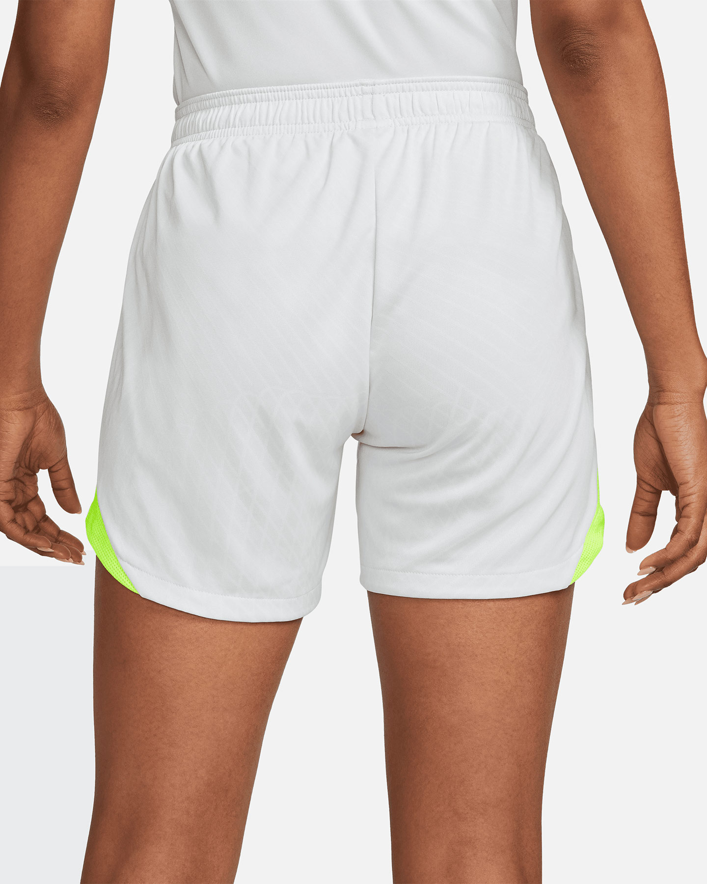 Futbalové šortky Nike Strike W DX0473-043