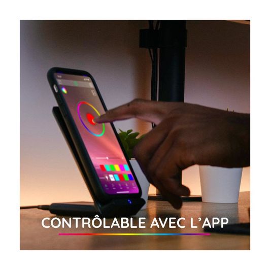 Bandă LED RGB R-MUSIC 3m conectată
