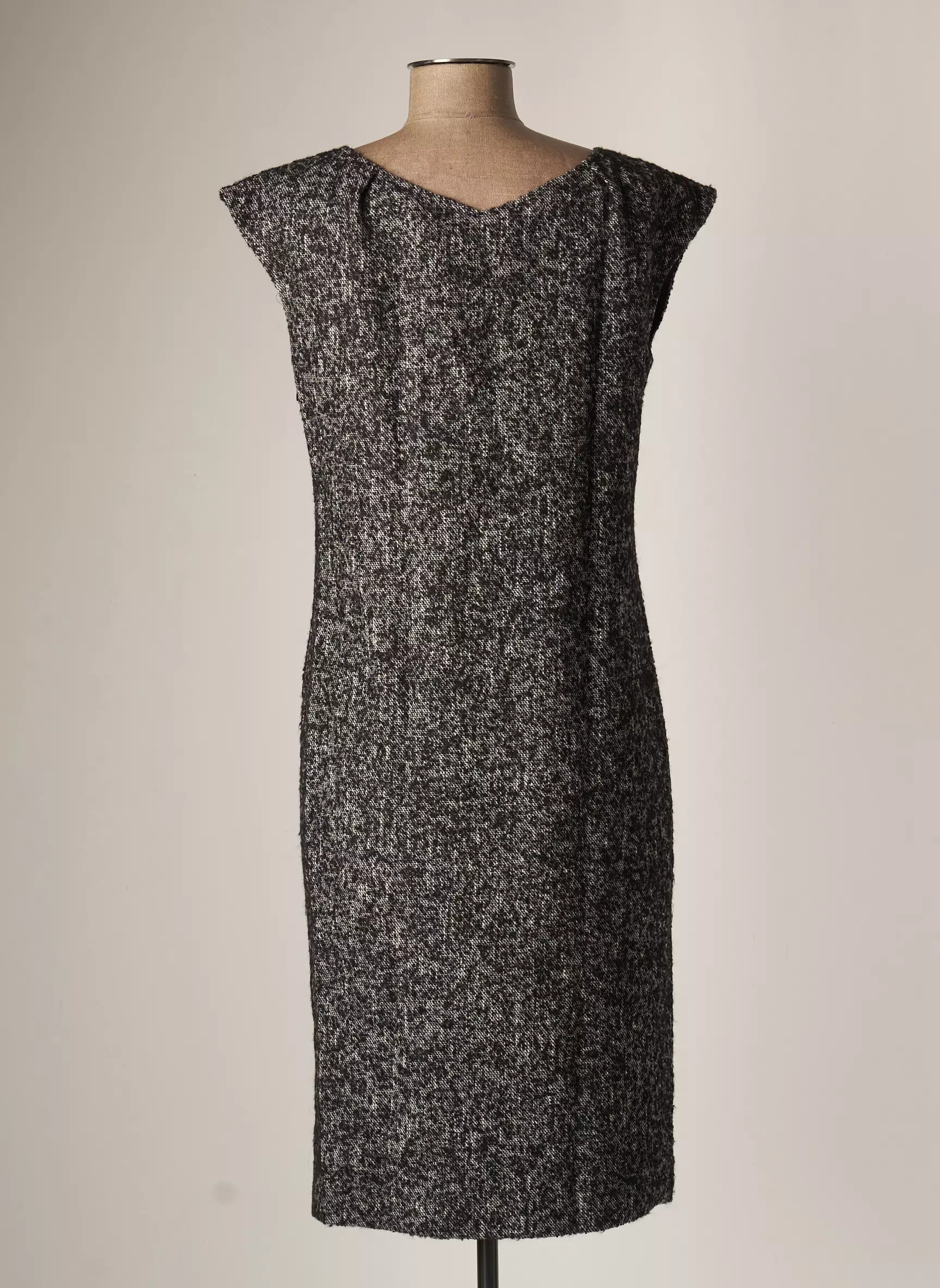 Lola Robes Mi Longues Femme couleur noir