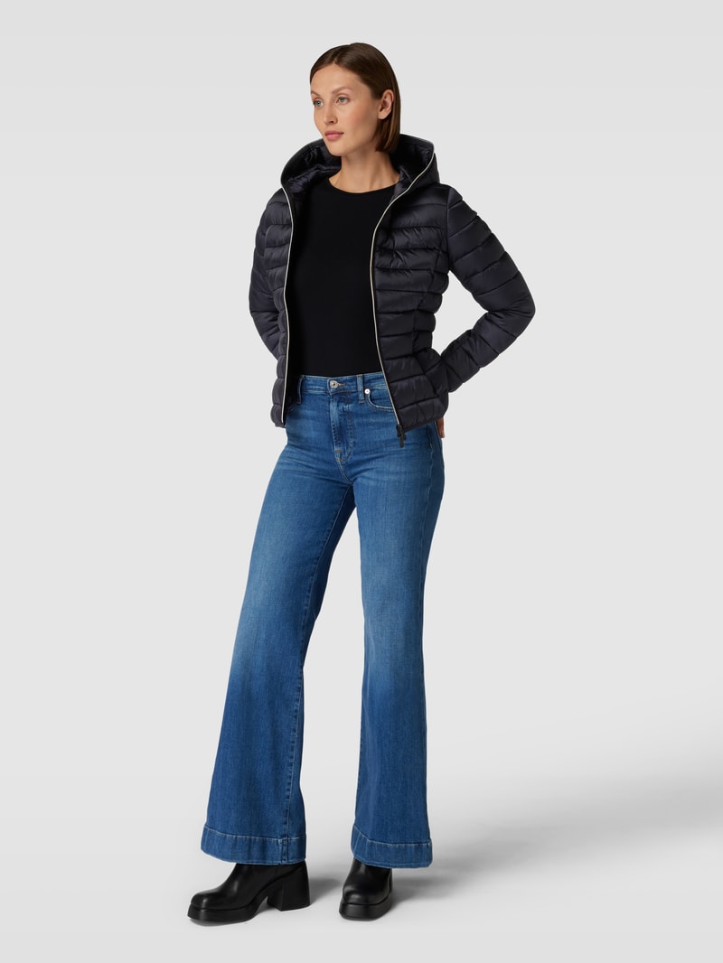 Steppjacke mit Label-Patch Modell 'ALEXIS' in schwarz