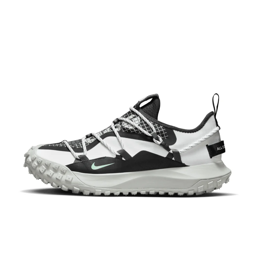 Nike ACG Mountain Fly Low SE DO9334-100 / weiss