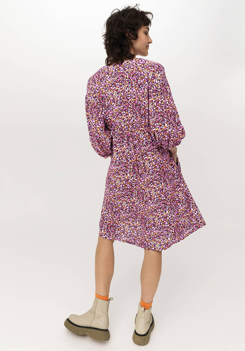 Kleid mit Empire-Linie aus LENZING™ ECOVERO™Viskose