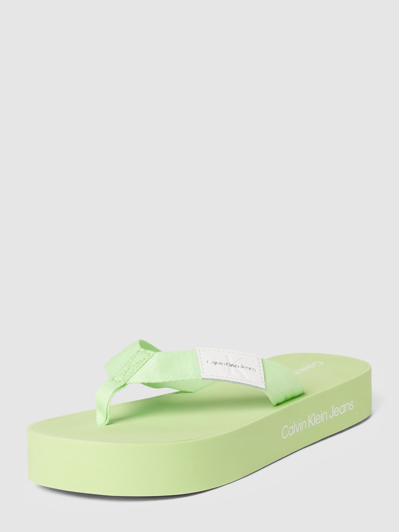 Zehentrenner mit Label-Details Modell 'FLATFORM' in hellgrün