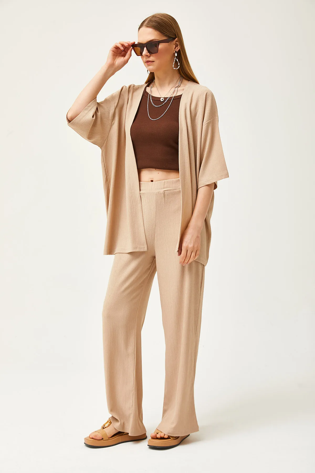 Olalook  Beiges Damen-Set mit Oberteil und Kimono-Unterteil sowie Hose TKM-19000280