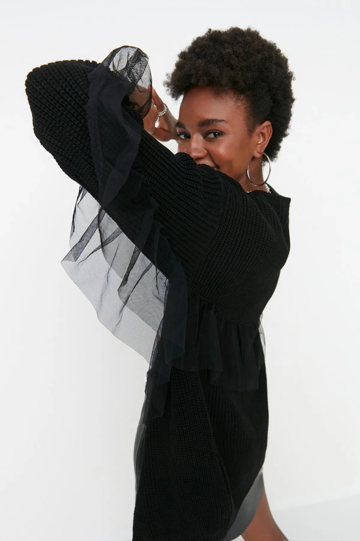 Trendyol Collection  Schwarzer Tüll-Strick-Cardigan TWOAW20FV0048