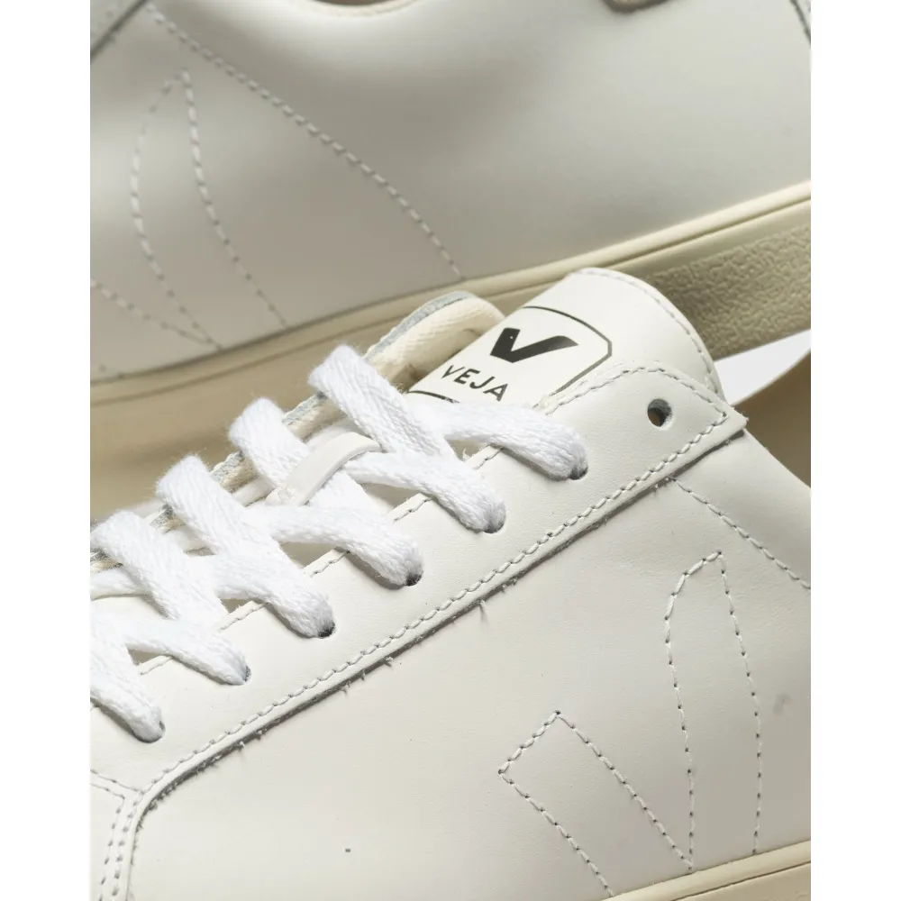 VEJA Esplar Leather EA2001A / weiss