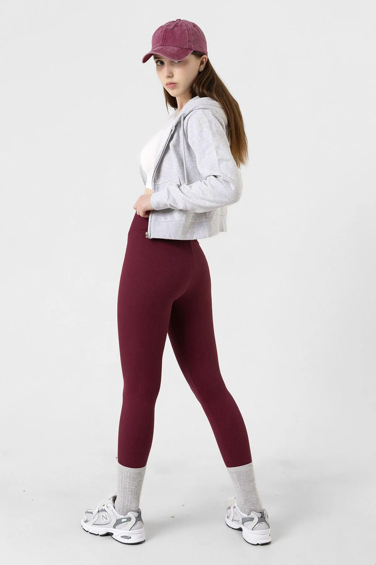 Domoda  Innenseite aus bordeauxrotem Fleece, elastisch, erhöht, gerippt, Interlock-Winterstrick-Leggings mit Raffung @verona
