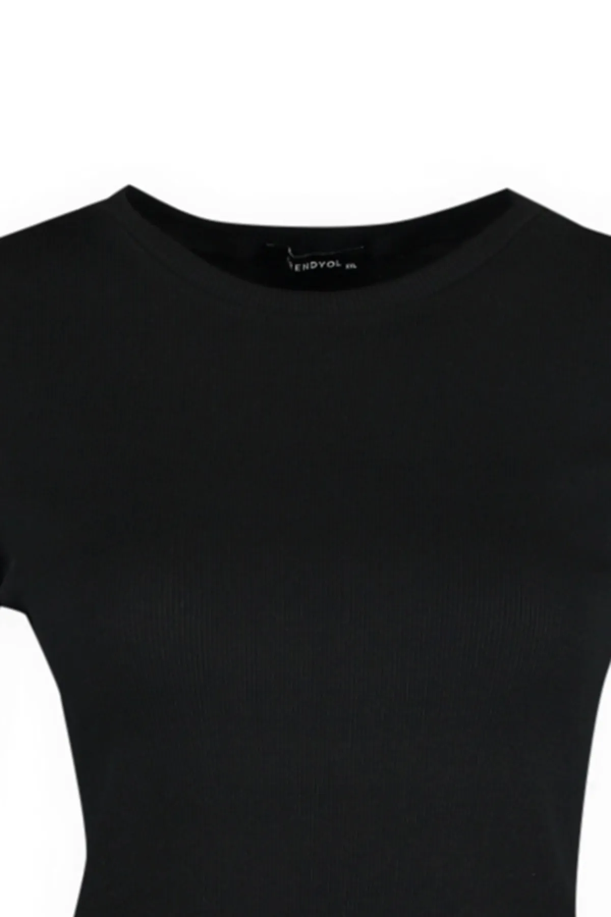 Trendyol Curve  Schwarze Strickbluse mit Schulterdetails TBSSS22AF0045
