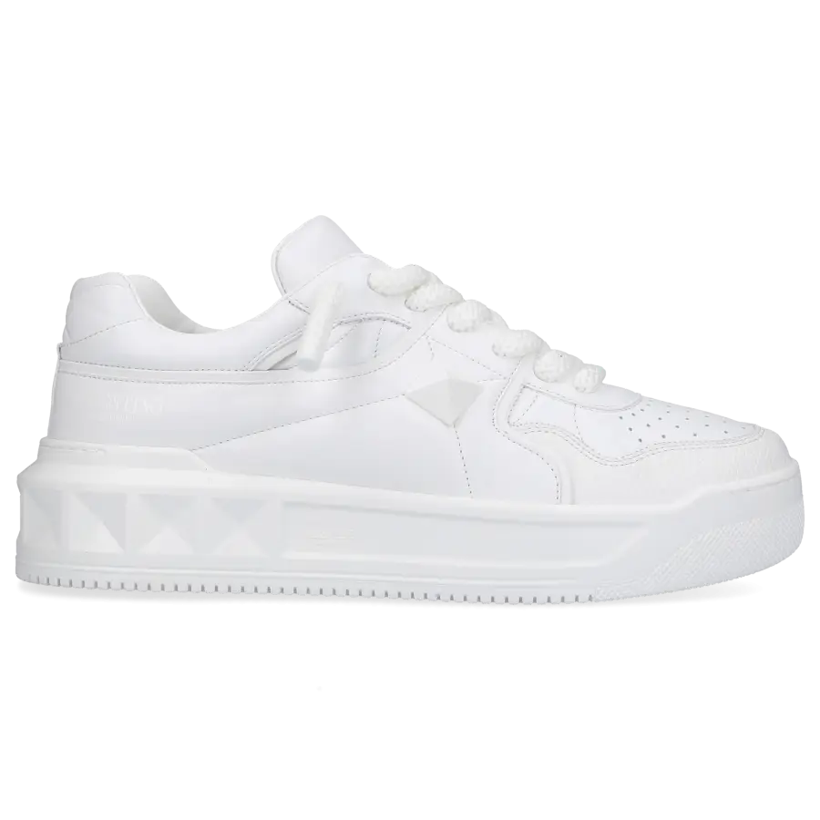 Valentino Garavani - Sneaker low ONE STUD XL Nappaleder - weiß