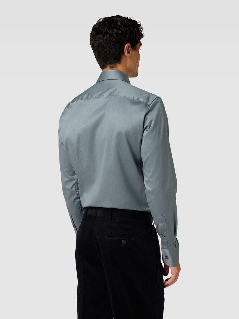 Premium Shirt mit Haifischkragen in grün
