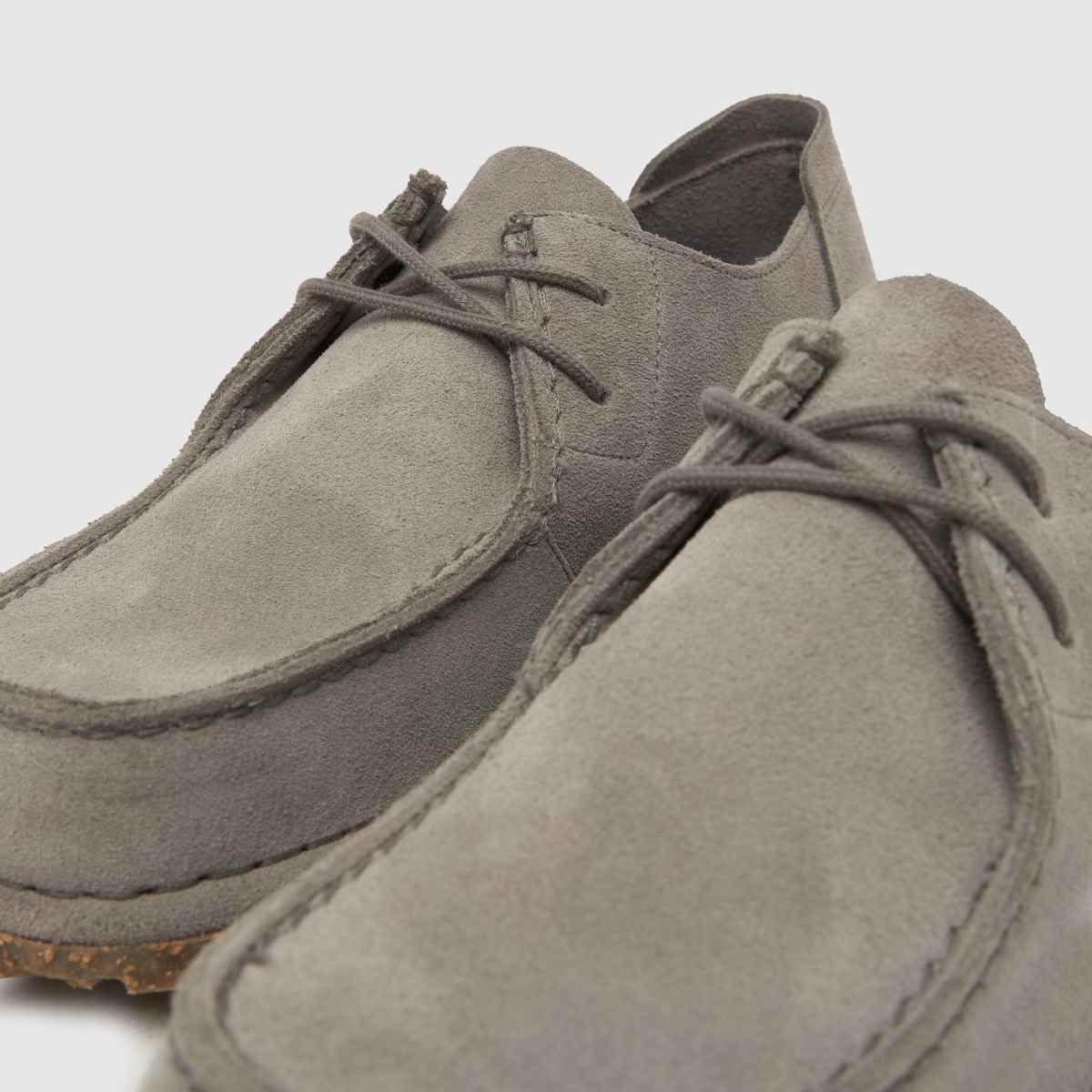 Ploché boty BIRKENSTOCK Utti s krajkou ve světle šedé barvě
