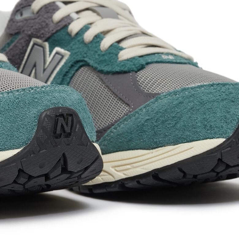 New Balance M2002REM navy/castlerock