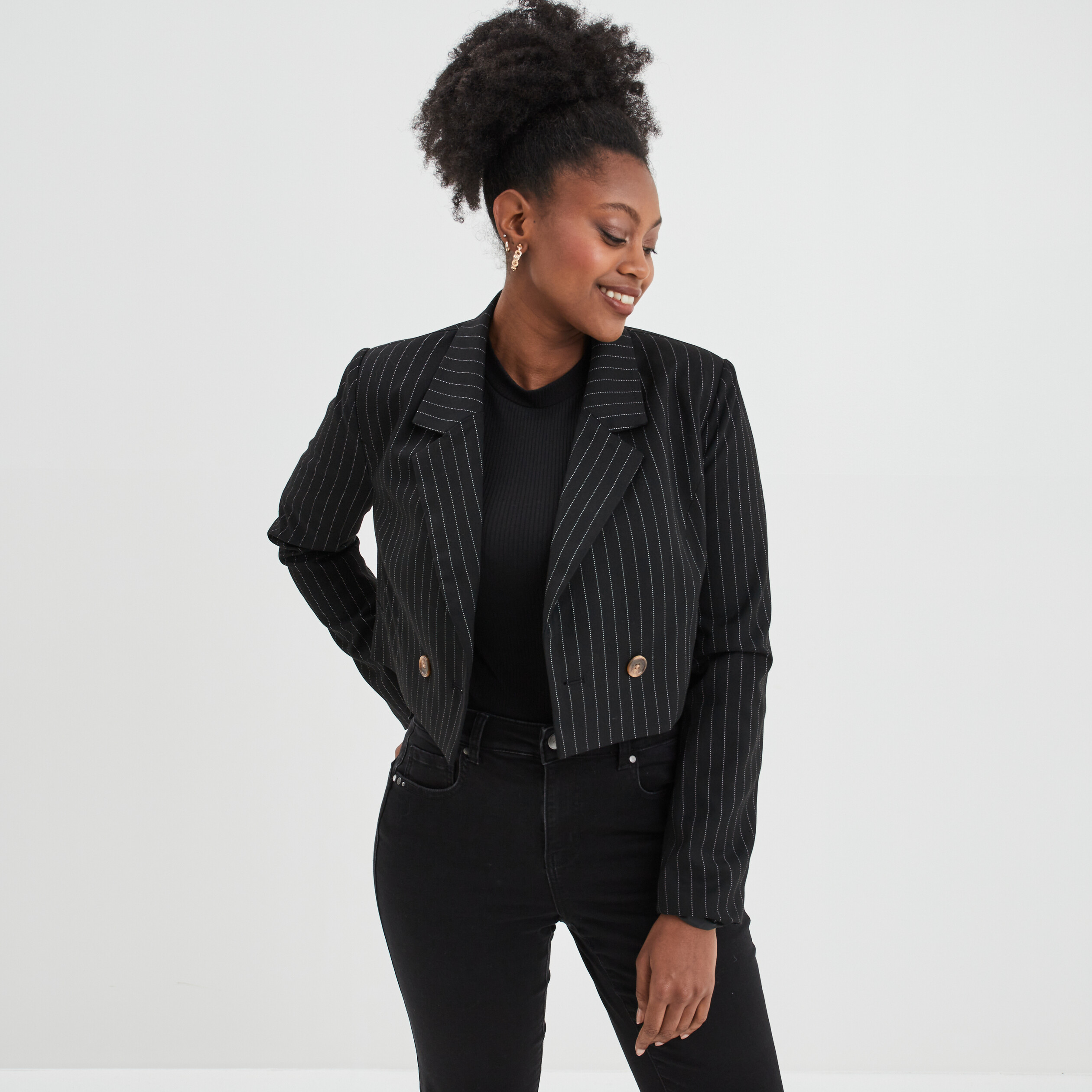 Veste blazer cropped Liberto noir femme | La Halle
