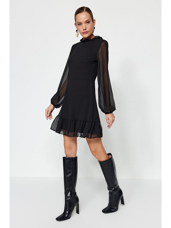 trendyol Kleid in Schwarz günstig kaufen