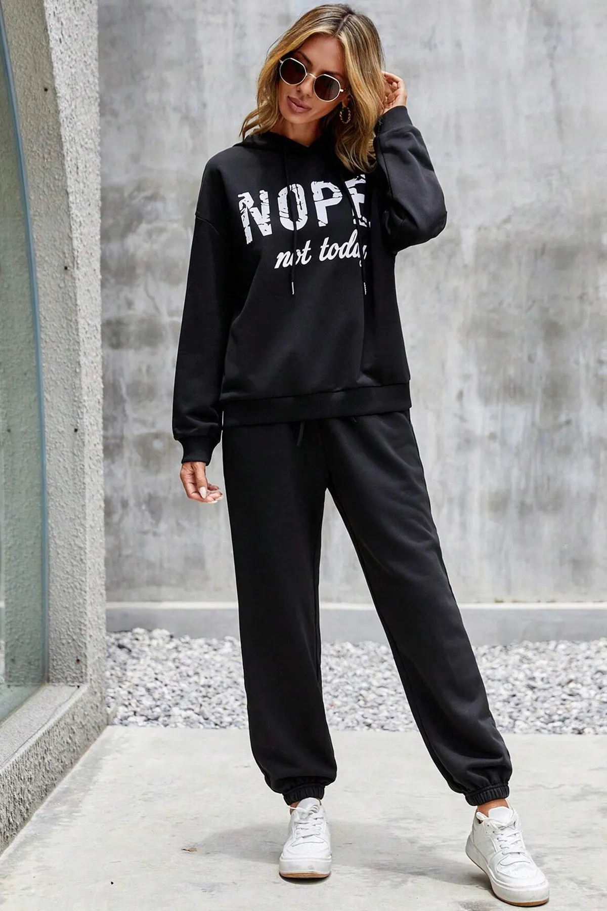uyguntarz  Bedrucktes Unisex-Trainingsanzug-Set „Nope“.