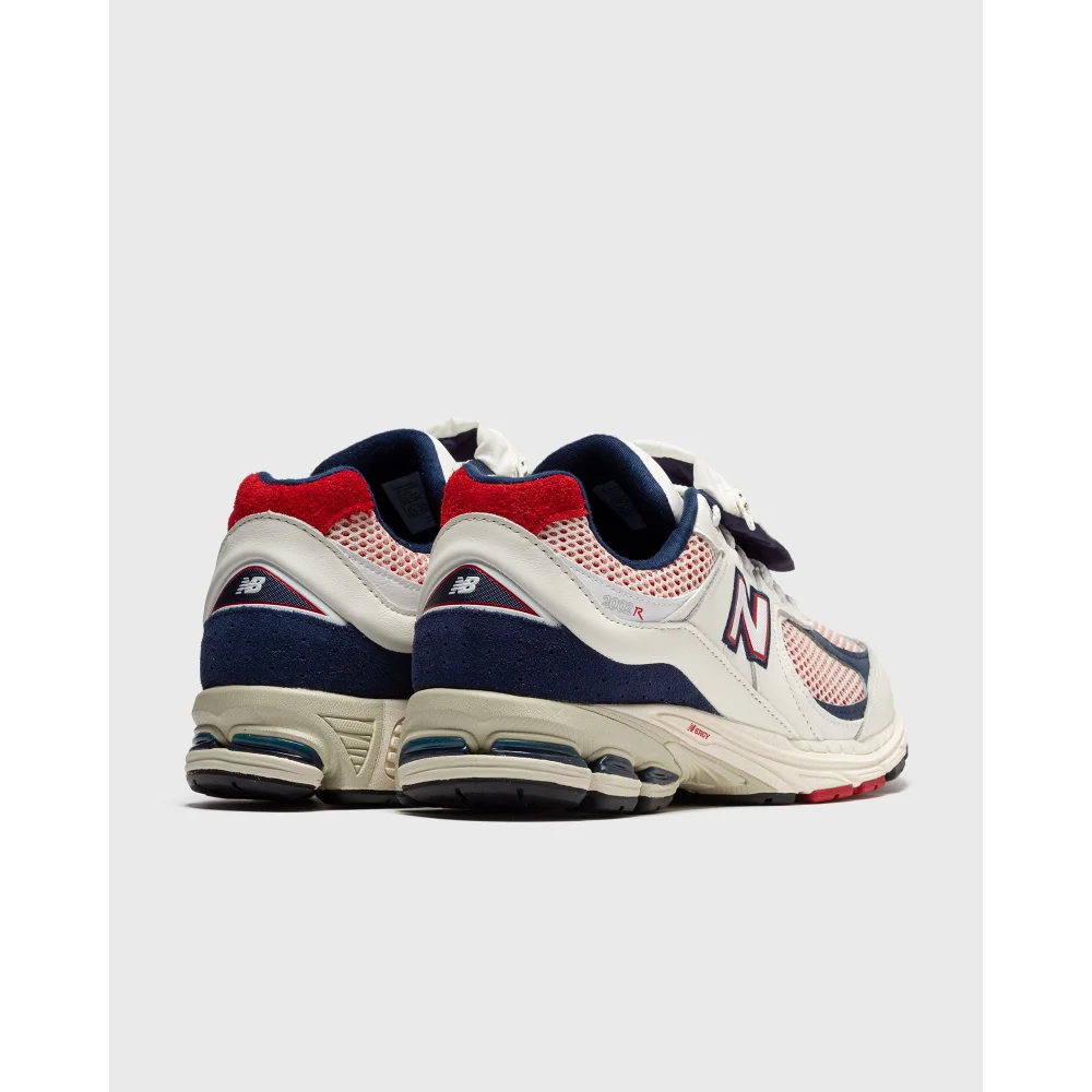 New Balance 2002R M2002RVE / weiss