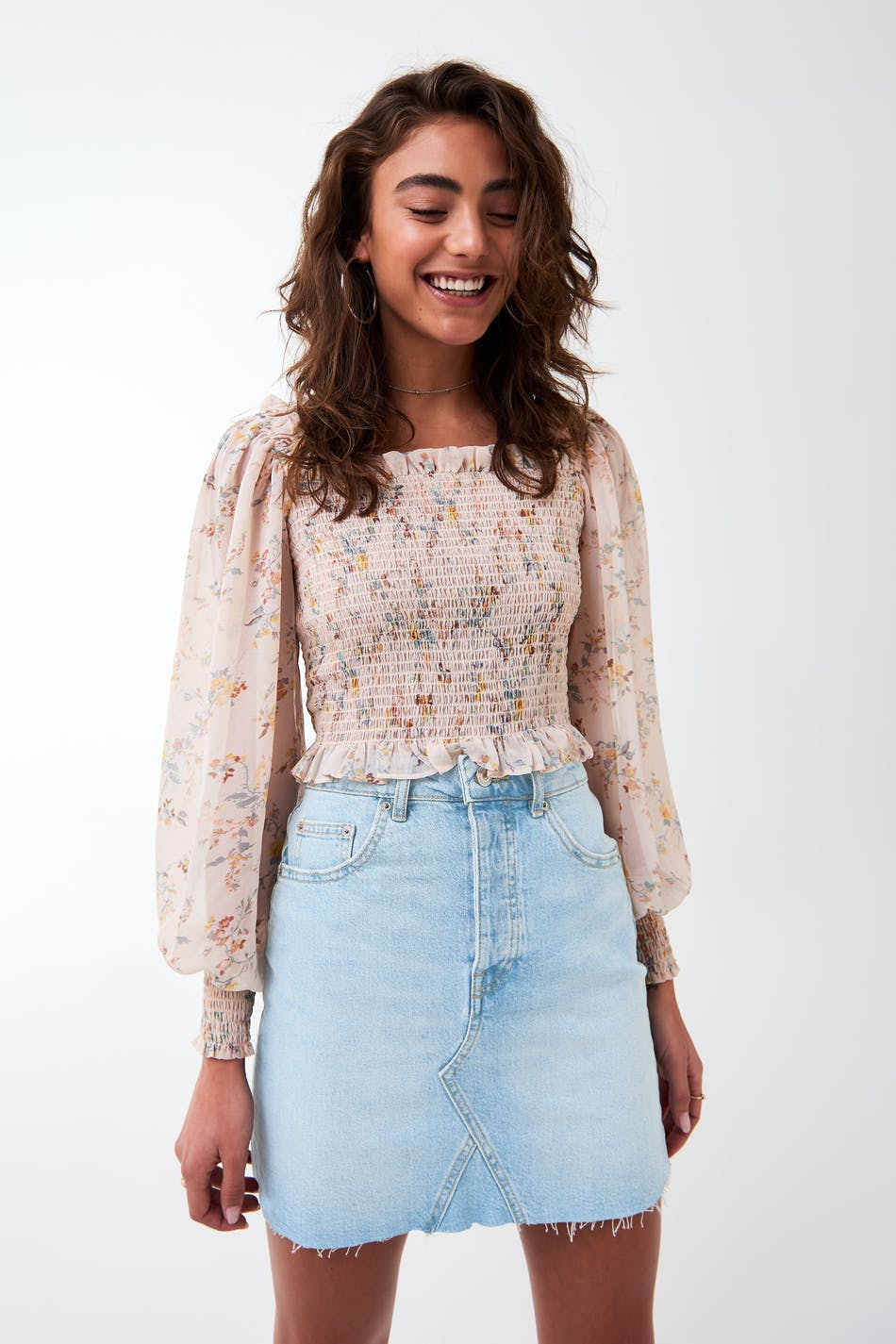 Vintage short denim skirt