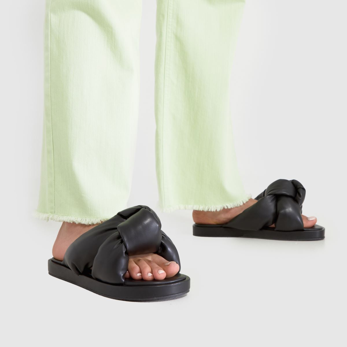 SIMMI – Svarta vetta-sandaler