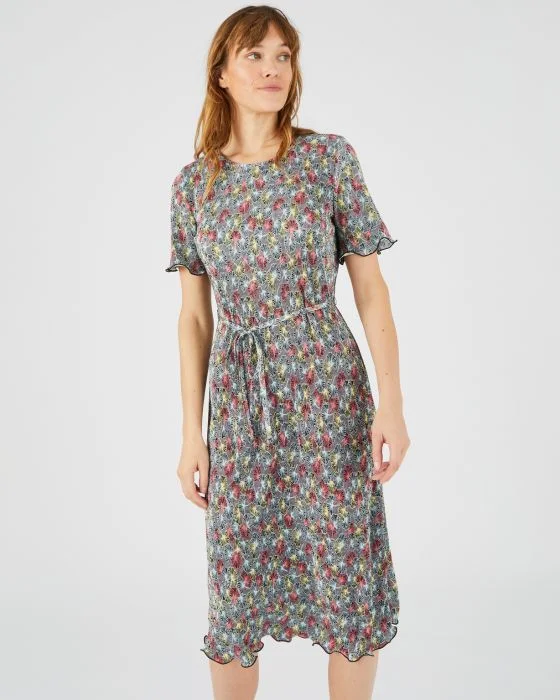 Robe plissée manches courtes