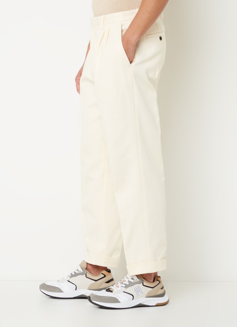 Tommy Hilfiger Tapered fit trousers with side pockets and pleat detail