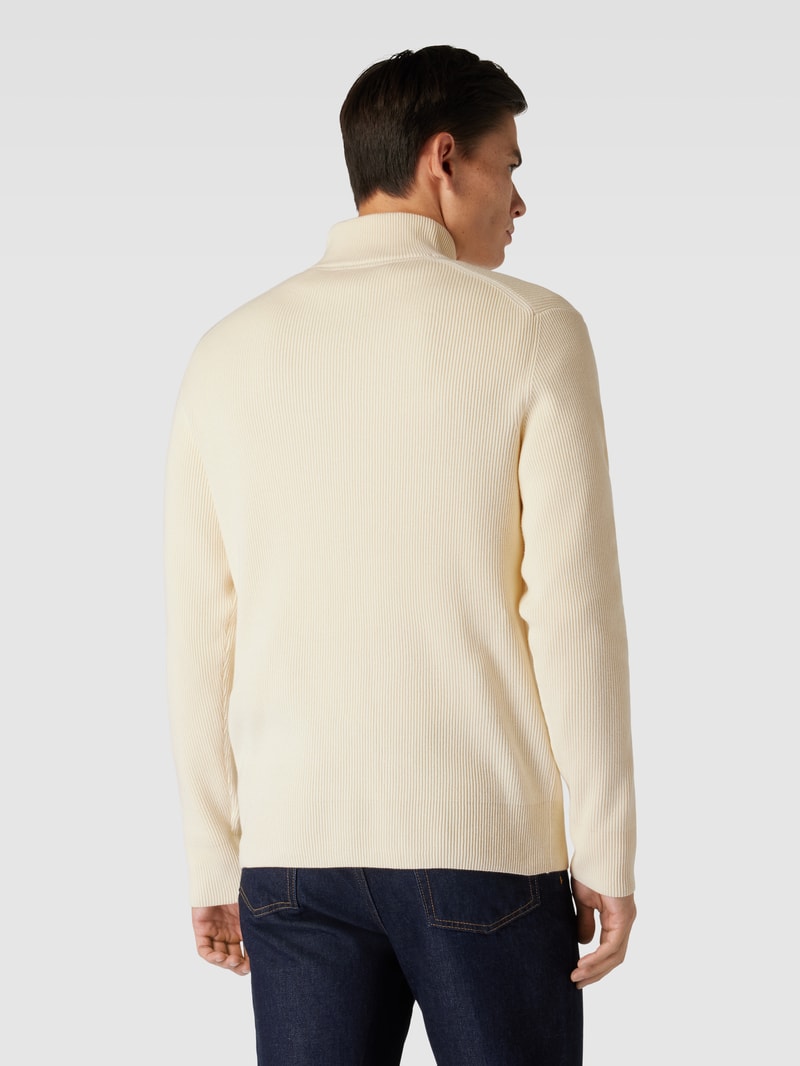 Strickpullover mit Stehkragen und Reißverschluss in ecru