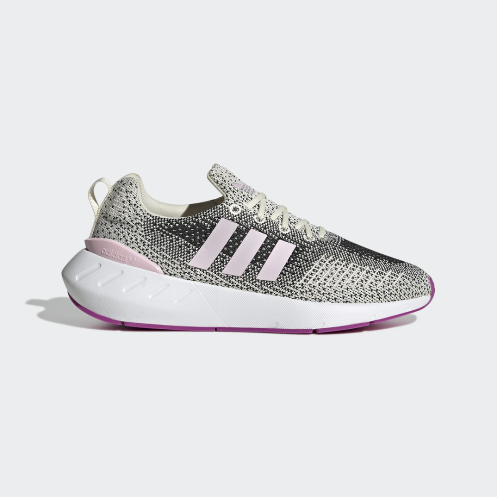 adidas Swift Run 22 GV7979 / weiss