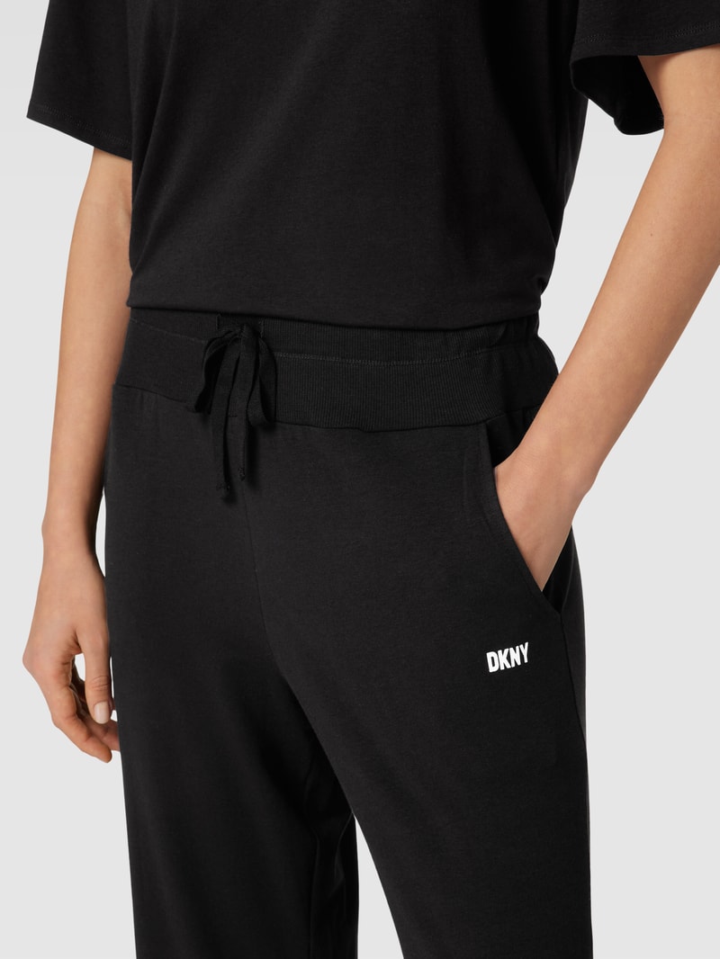 Loungehose mit elastischem Bund in schwarz